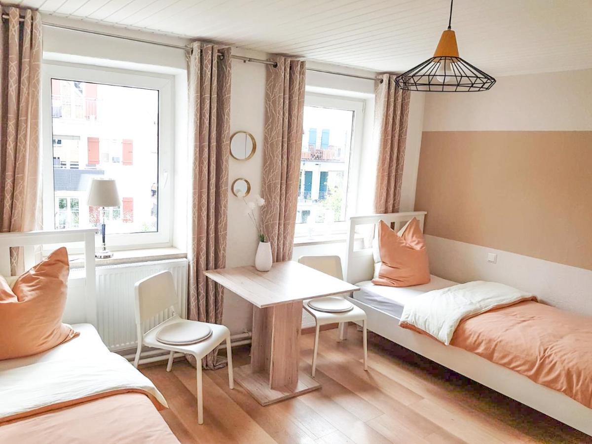 Haus Leipheim Hotel Buitenkant foto