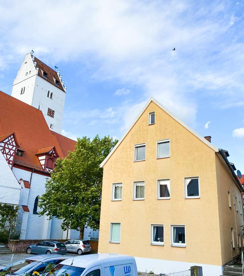Haus Leipheim Hotel Buitenkant foto